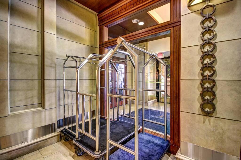 Chase Penthouse At 39 West Baltimore Inner Harbor Convention Center Free Indoor Parking One And Two Bedrooms Exteriér fotografie